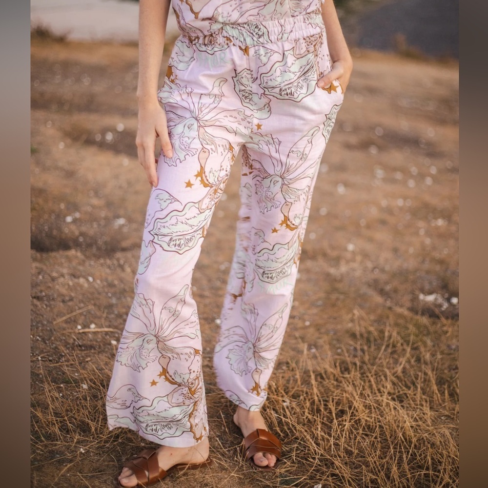 Las Surenas Amor Collection Linen Blend Pants Coastal vacation resort. B